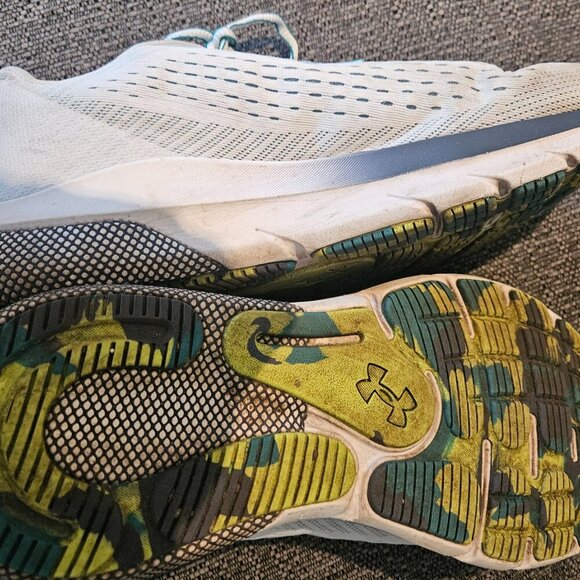 Under Armour HOVR White Neon Green athletic running gym shoes sneakers 10.5 - Picture 11 of 11
